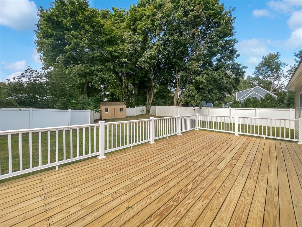 12 Shirley Road Andover, MA 01810 - Photo 21 of 23 Gallery Image 21