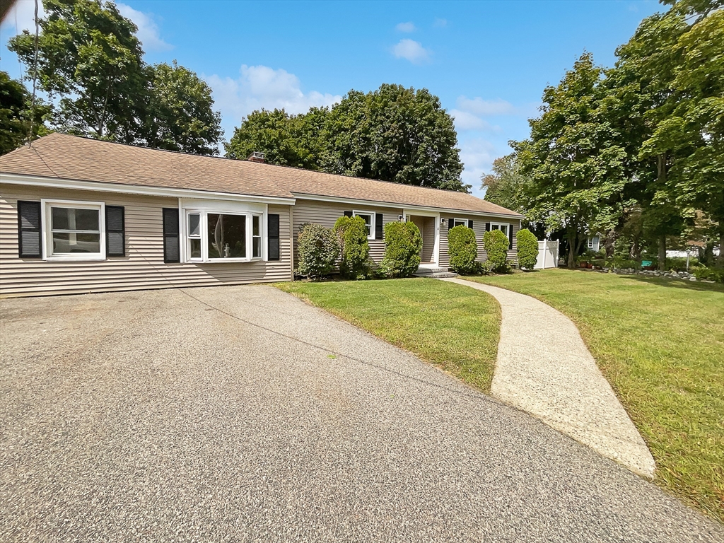 12 Shirley Road Andover, MA 01810 - Photo 7 of 23 Gallery Image 7