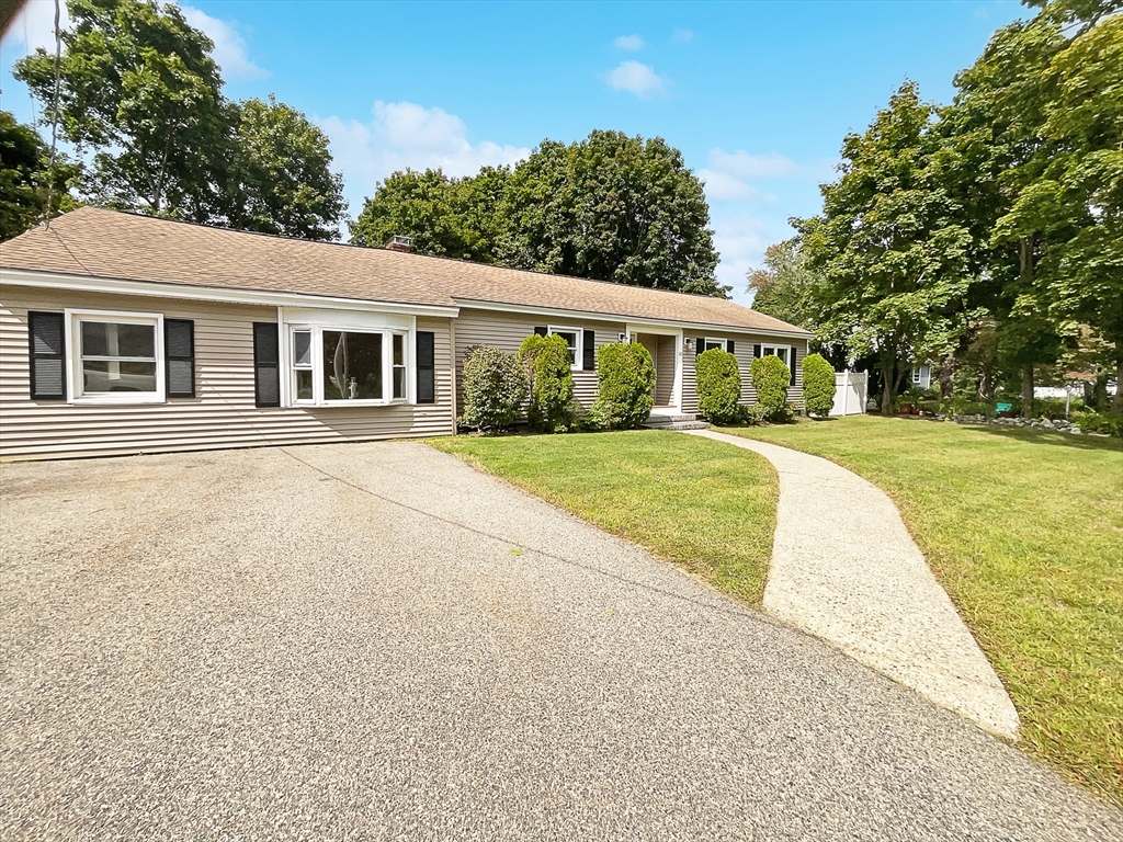 12 Shirley Road Andover, MA 01810 - Photo 8 of 23 Gallery Image 8