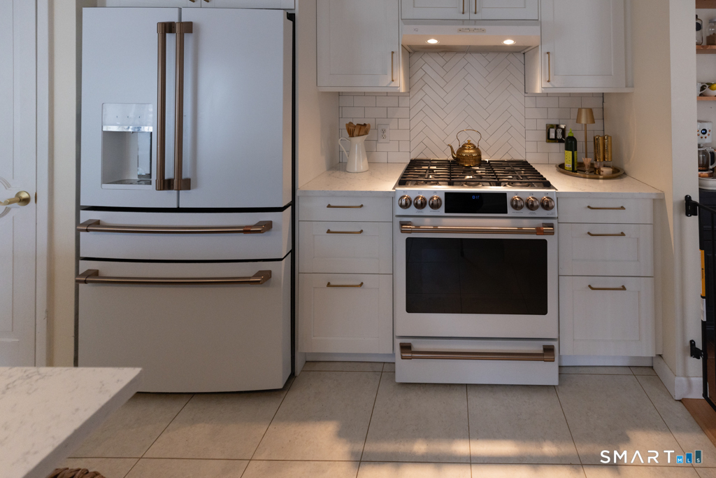 361 Mt Parnassus Road East Haddam, CT 06423 - Photo 8 of 40