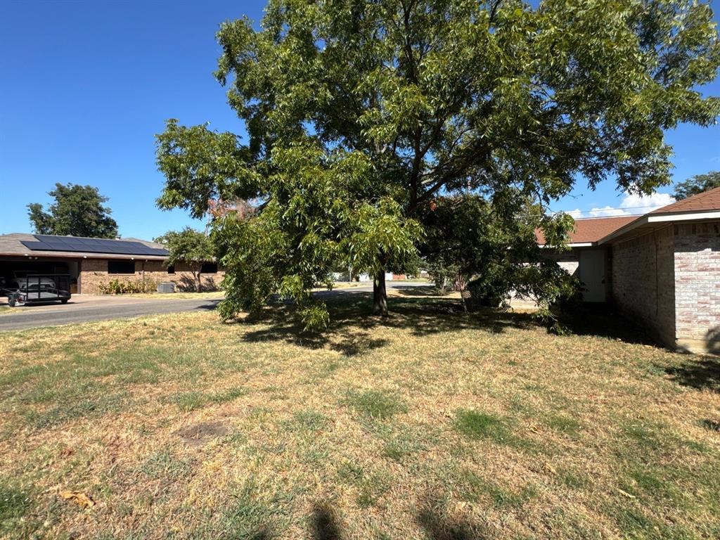 800 Maple Street Howe, TX 75459 - Photo 13 of 14 Gallery Image 13