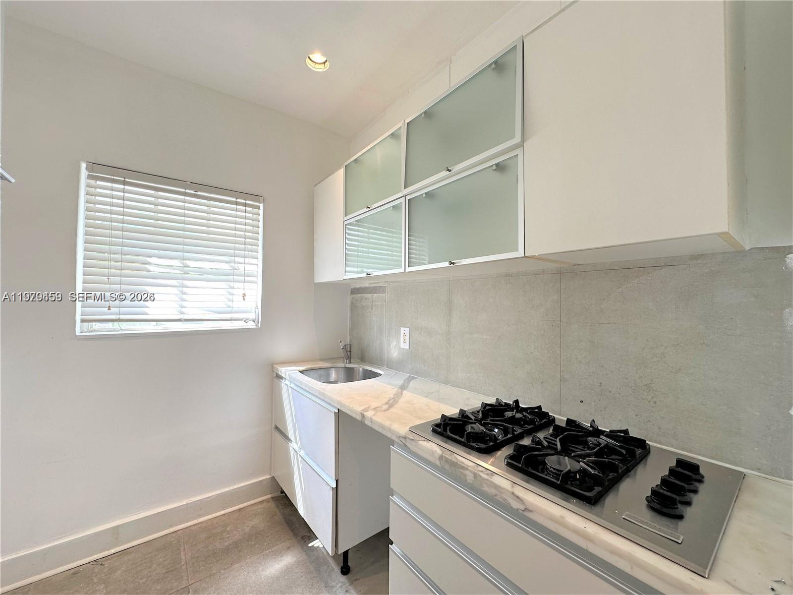 840 10th Street, Unit 10 Miami Beach, FL 33139 - Photo 6 of 17