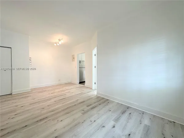 $2,700 | 840 10th Street, Unit 10, Miami Beach, FL 33139