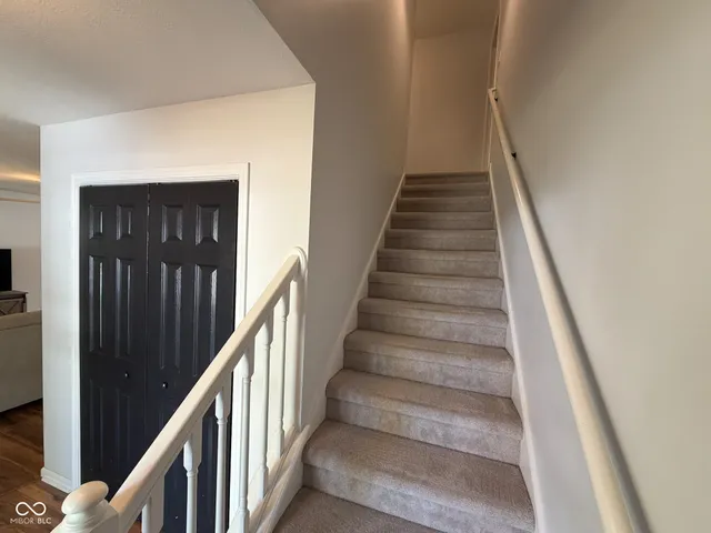 $390,000 | 7205 West Prominence Point, Bloomington, IN 47404