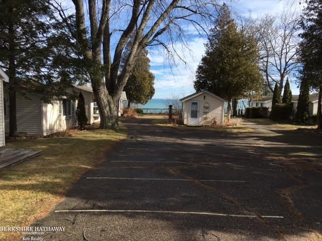 2927 Lakeshore Road Applegate, MI 48401 - Photo 2 of 21 Gallery Image 2