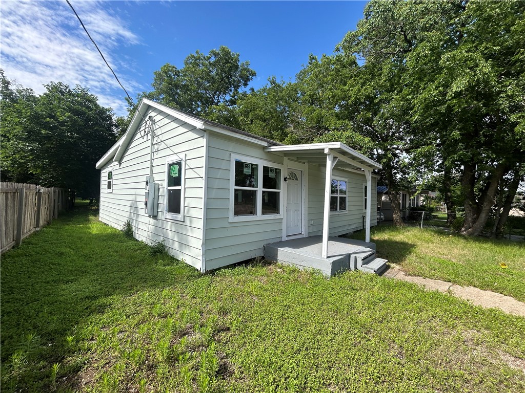 915 West 28th Street Bryan, TX 77803 - Photo 5 of 14