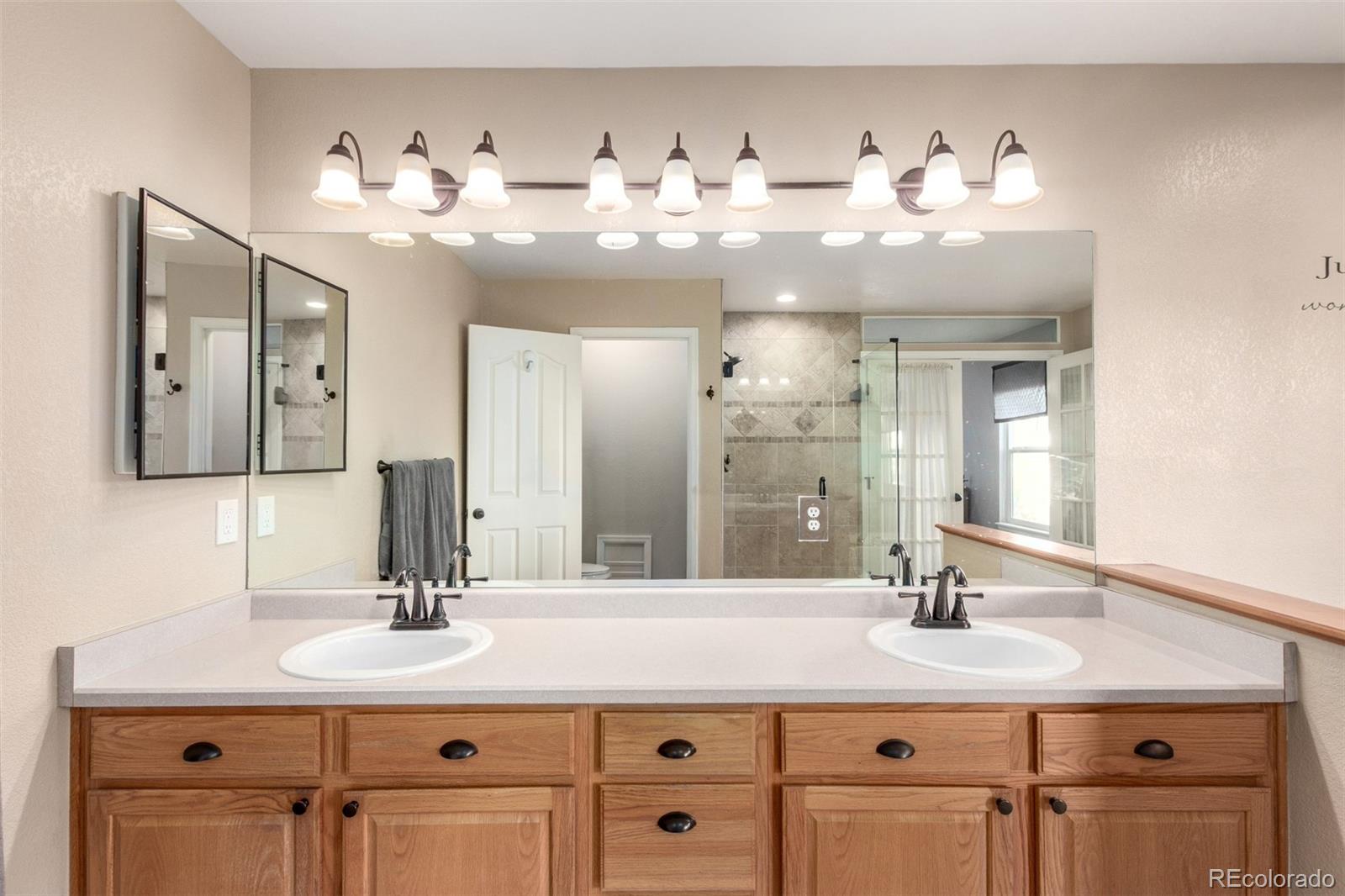 2627 Baneberry Lane Highlands Ranch, CO 80129 - Photo 21 of 34
