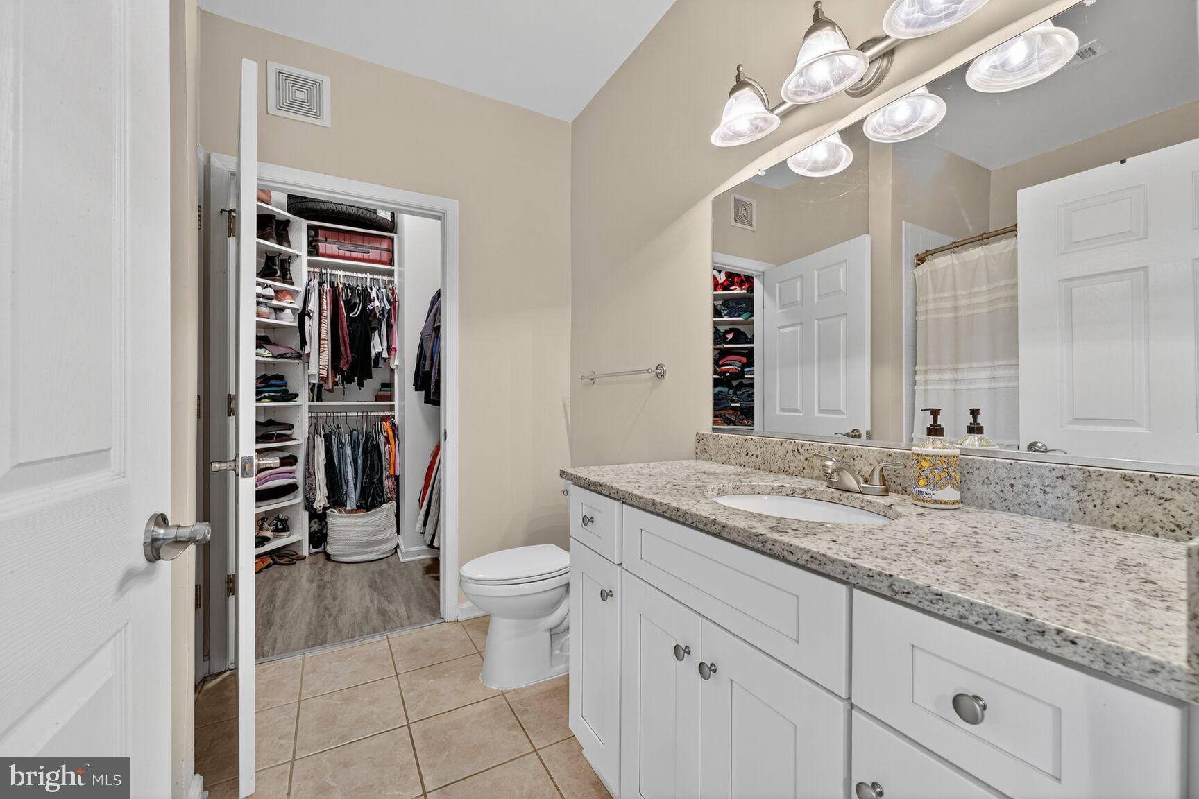 4550 Strutfield Lane, Unit 2213 Alexandria, VA 22311 - Photo 14 of 20 Primary Bedroom