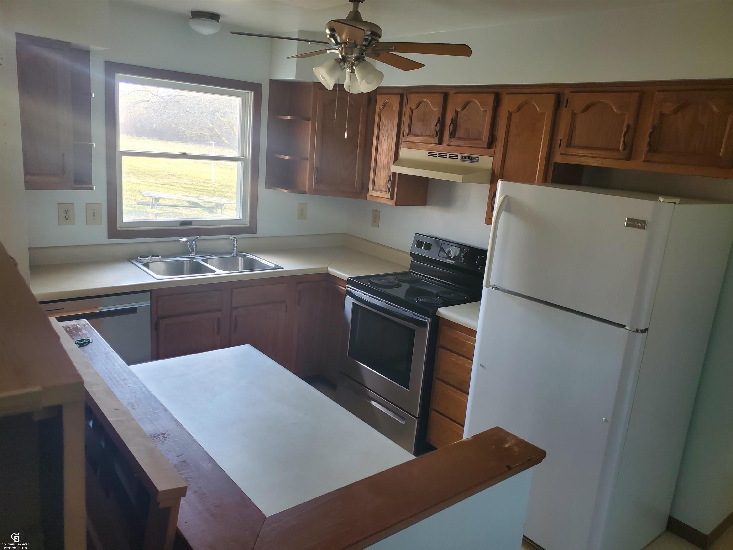 8198 Jordan Road Yale, MI 48097 - Photo 7 of 29