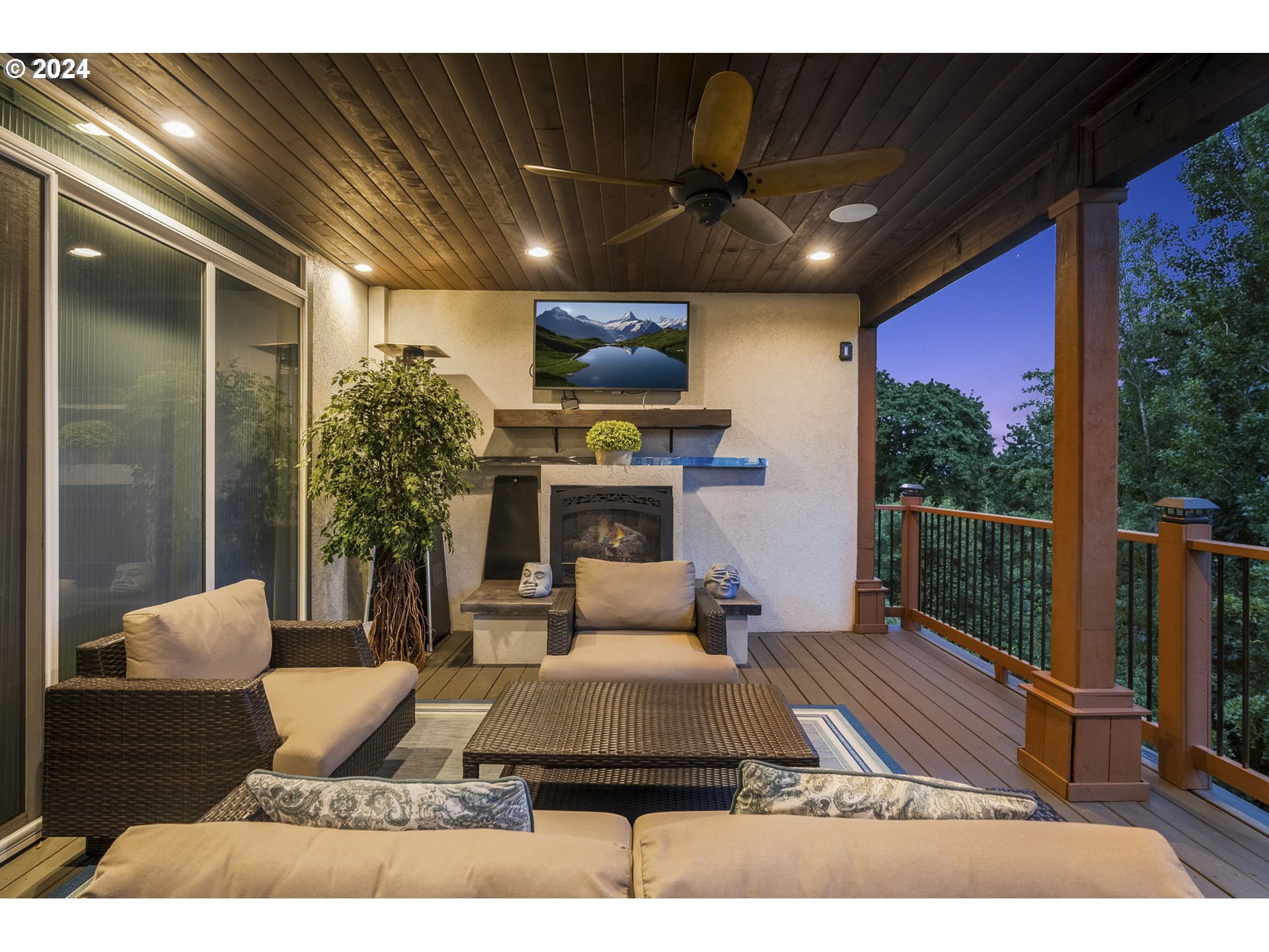 835 Northwest Grand Ridge Drive Camas, WA 98607 - Photo 4 of 48 Fireplace Outside