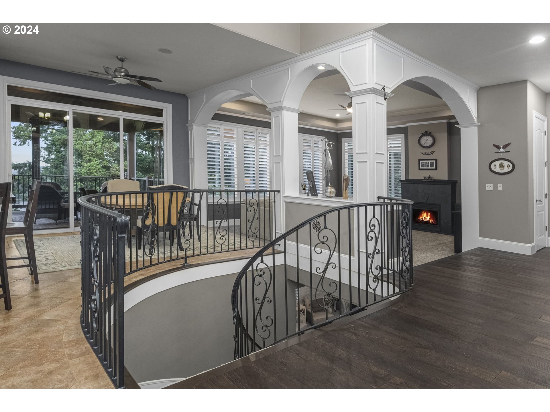 835 Northwest Grand Ridge Drive Camas, WA 98607 - Photo 7 of 48 Entrance/Foyer