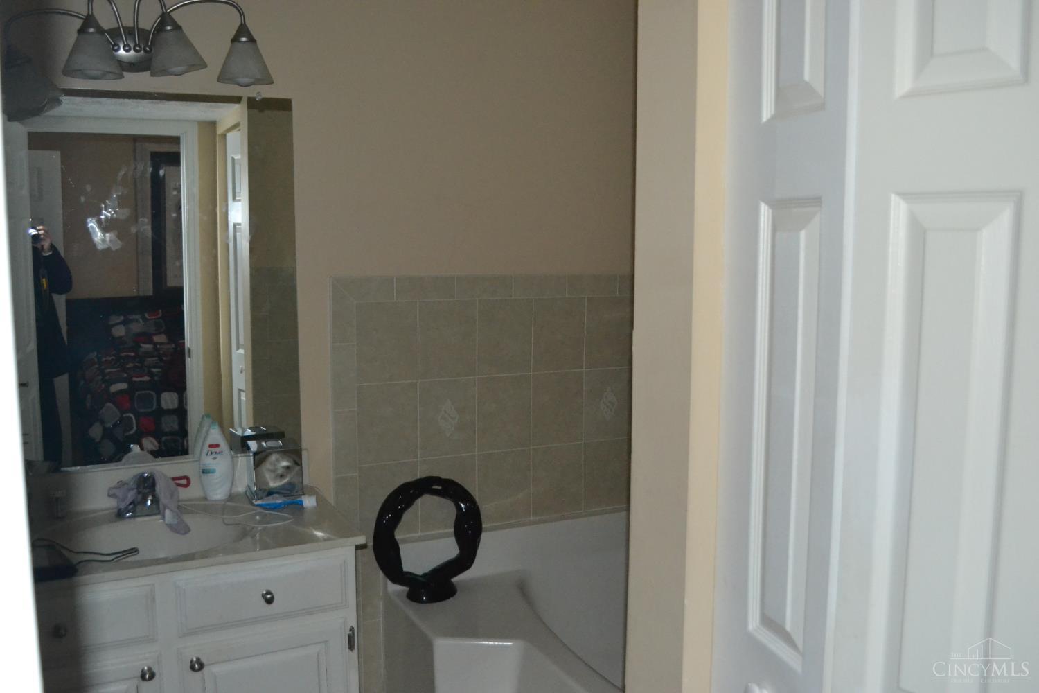 10555 Montgomery Road, Unit 77 Cincinnati, OH 45242 - Photo 14 of 19