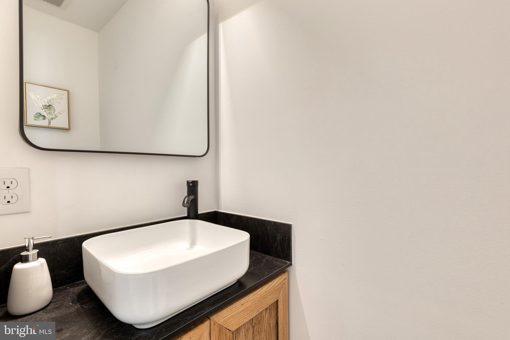 14302 Manor Road Phoenix, MD 21131 - Photo 28 of 57