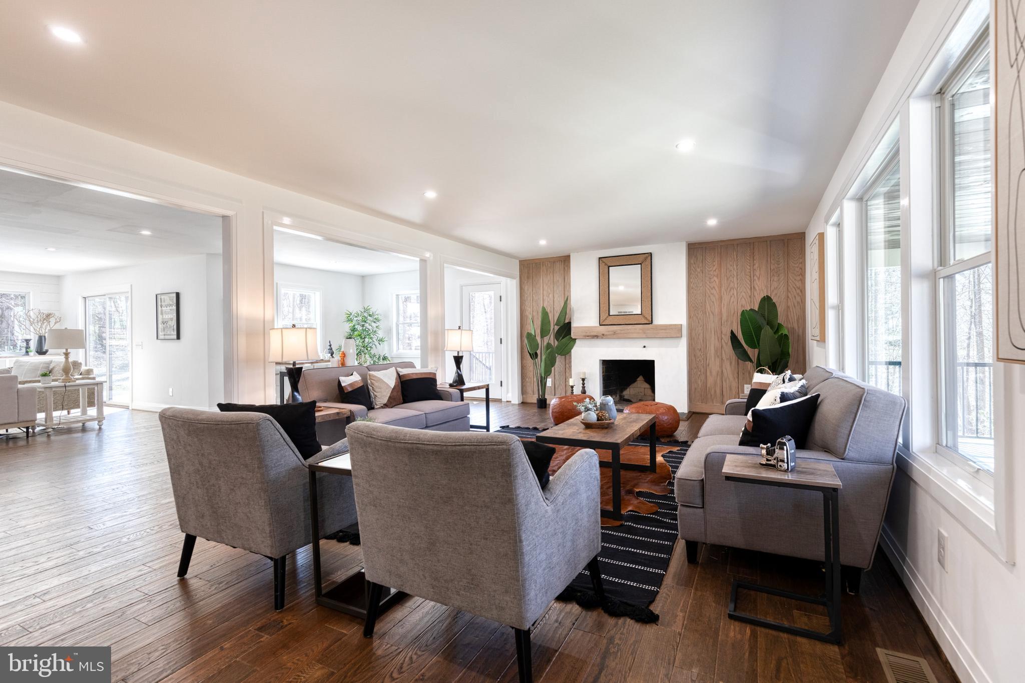 14302 Manor Road Phoenix, MD 21131 - Photo 4 of 57