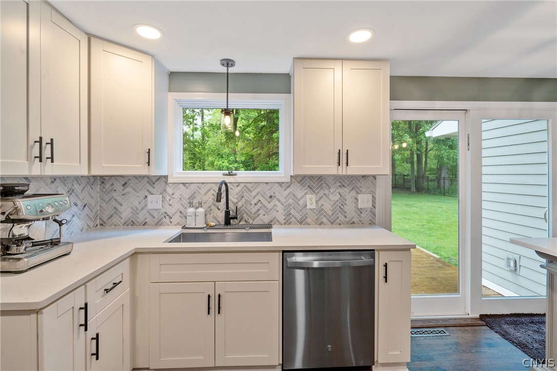 3201 Reston Drive Lysander, NY 13027 - Photo 14 of 44