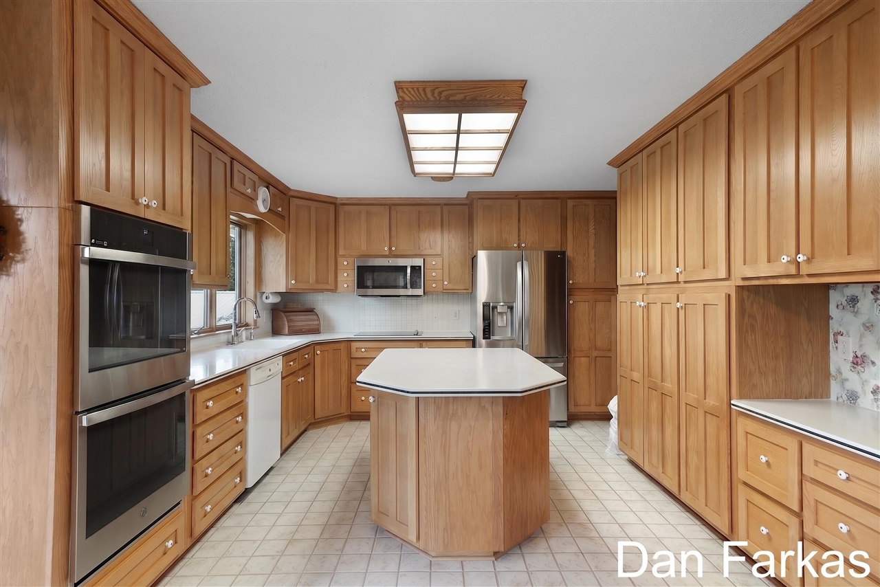 2944 West Woodrow Road Shelby, MI 49455 - Photo 8 of 62
