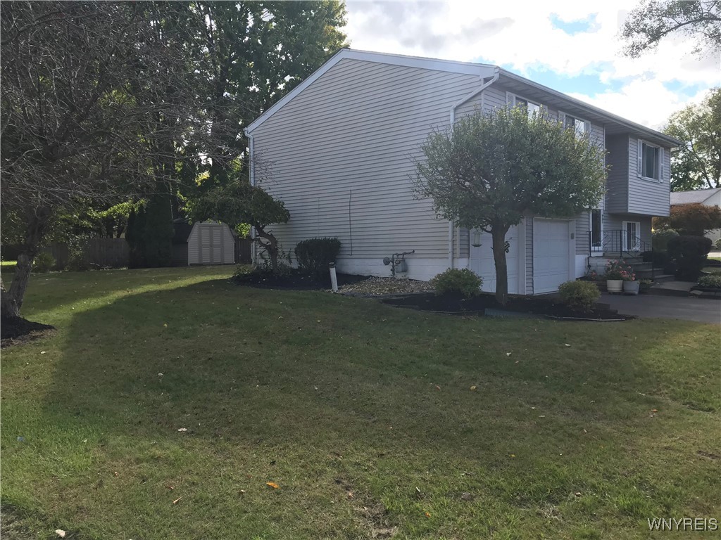 234 Robin Road Amherst, NY 14228 - Photo 3 of 25