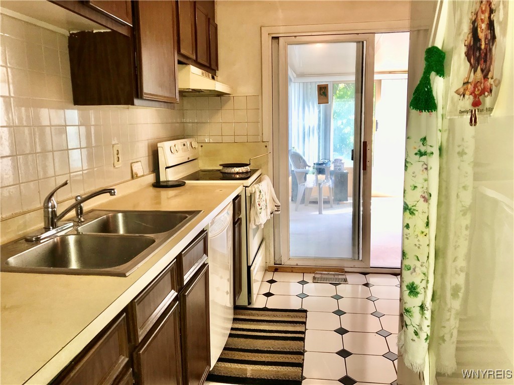 234 Robin Road Amherst, NY 14228 - Photo 8 of 25