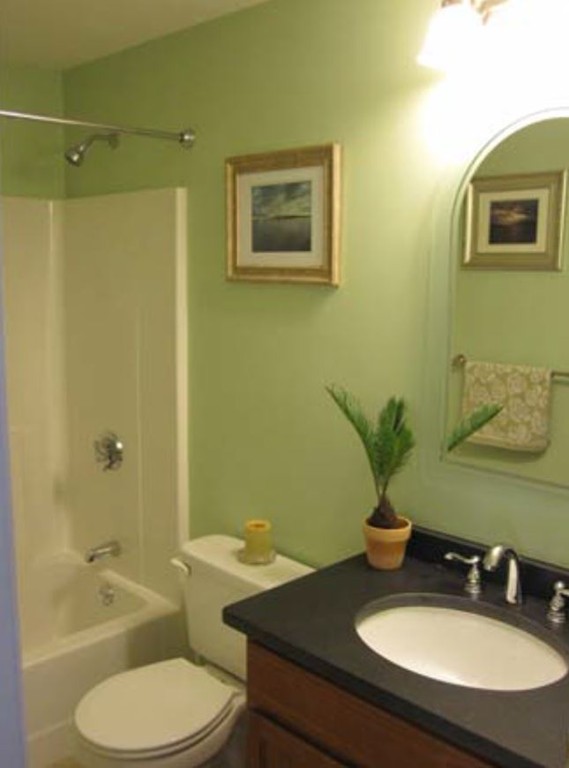 34 B Pine Hill Road Worcester, MA 01604 - Photo 23 of 26 Gallery Image 23