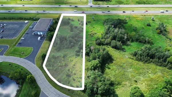 $450,000 | 138 Aberdeen Street Northeast, Andover, MN 55304