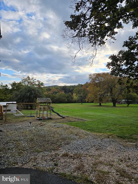 14352 Charmian Road Waynesboro, PA 17268 - Photo 21 of 47 Gallery Image 21