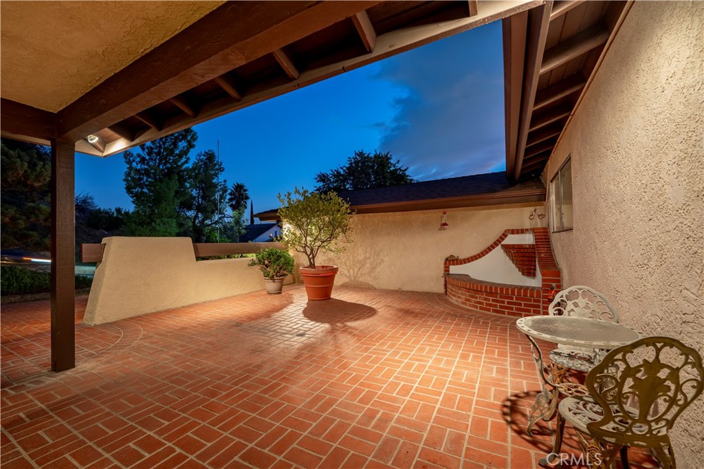 9869 Lanark Street Sun Valley, CA 91352 - Photo 5 of 22 a view of an outdoor space