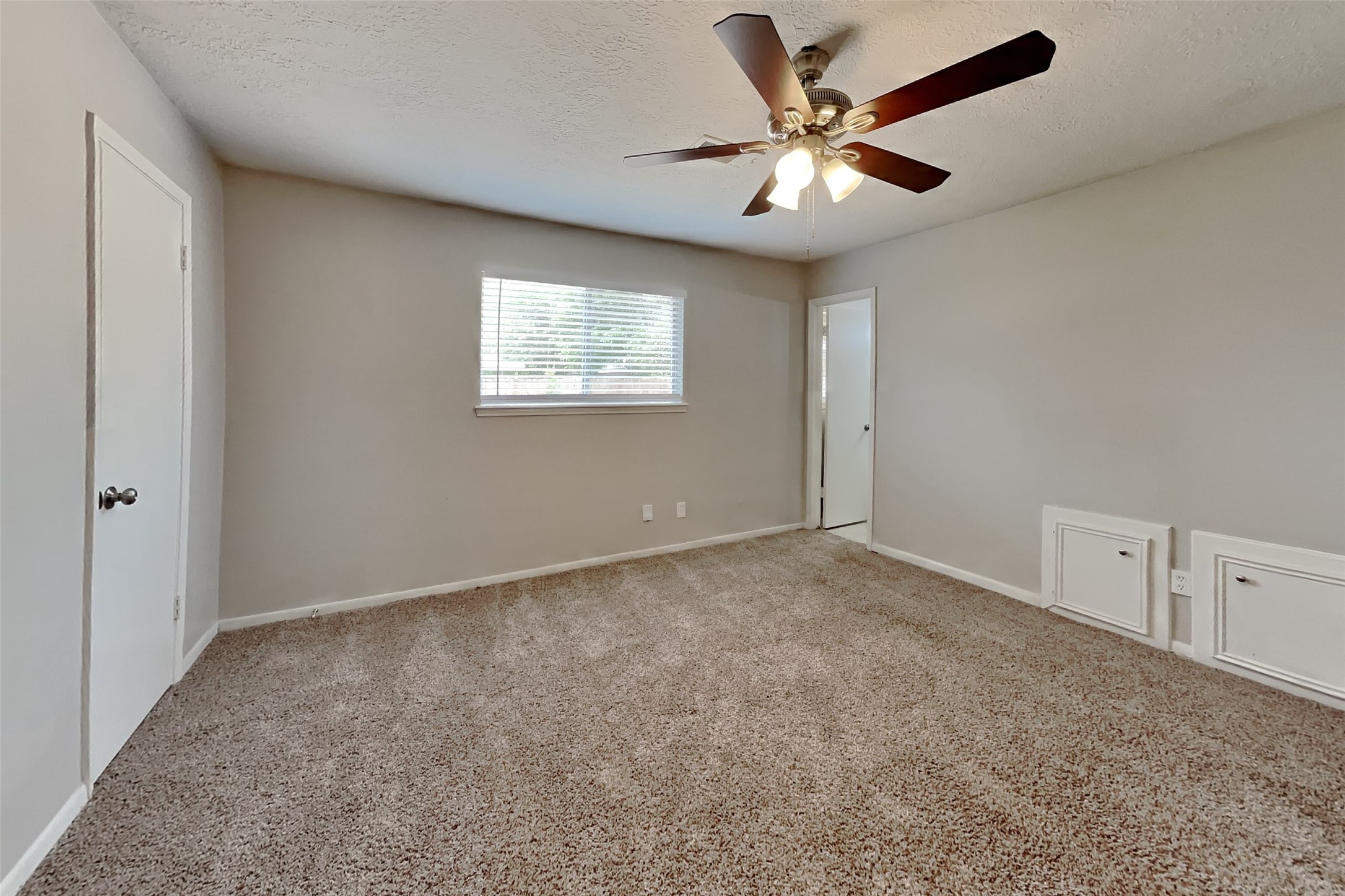 29307 Atherstone Street Spring, TX 77386 - Photo 11 of 22 an empty room