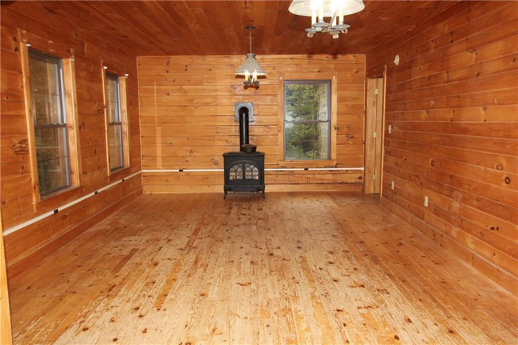 654 Brighton Hill Road Minot, ME 04258 - Photo 7 of 20 Living room