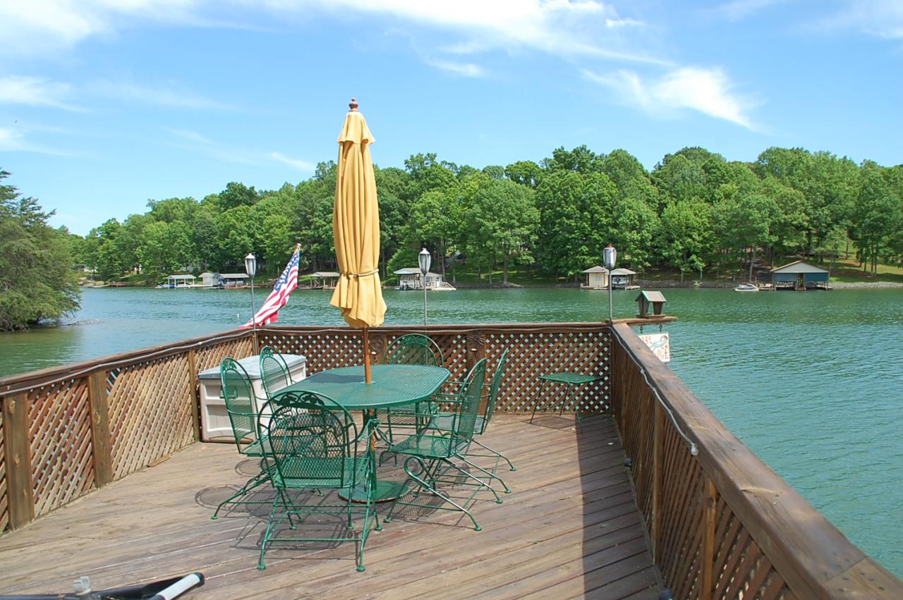 6231 Scruggs Road Moneta, VA 24121 - Photo 4 of 17 One of Three Docks-Party Deck Dock