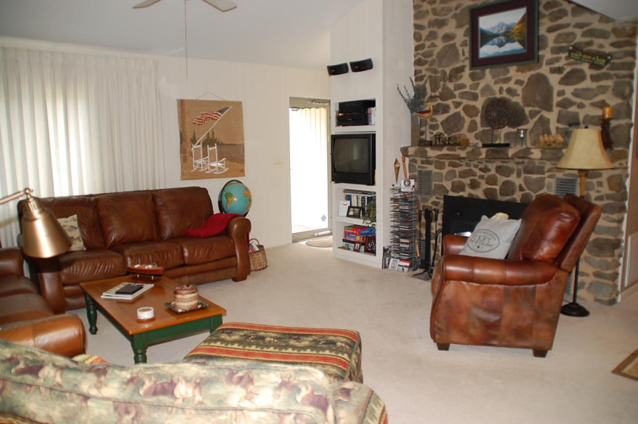6231 Scruggs Road Moneta, VA 24121 - Photo 7 of 17 Great Room with Stone Fireplace