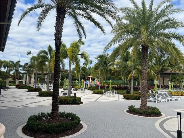 $3,200 | 7925 Northwest 104th Avenue, Unit 32, Doral, FL 33178