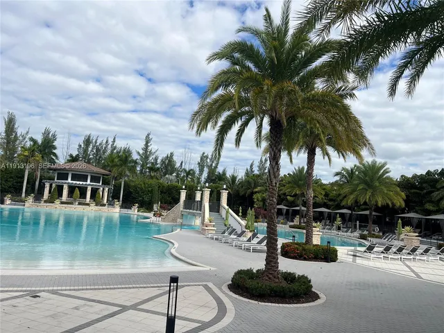 $3,200 | 7925 Northwest 104th Avenue, Unit 32, Doral, FL 33178