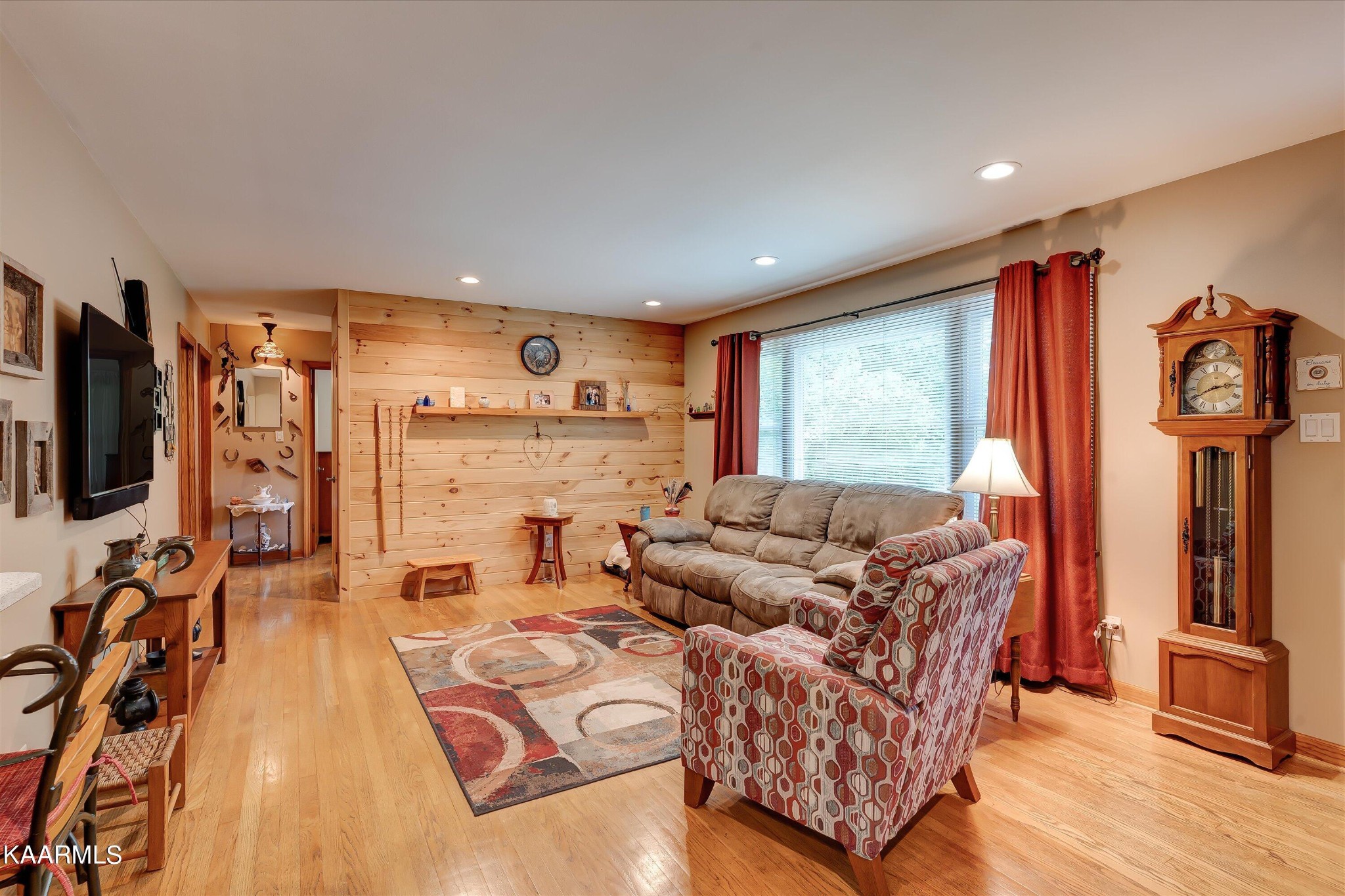 1912 Pleasant View Road Knoxville, TN 37914 - Photo 4 of 29 Gallery Image 4
