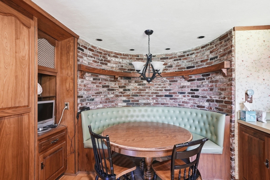 234 Converse Road Marion, MA 02738 - Photo 14 of 42