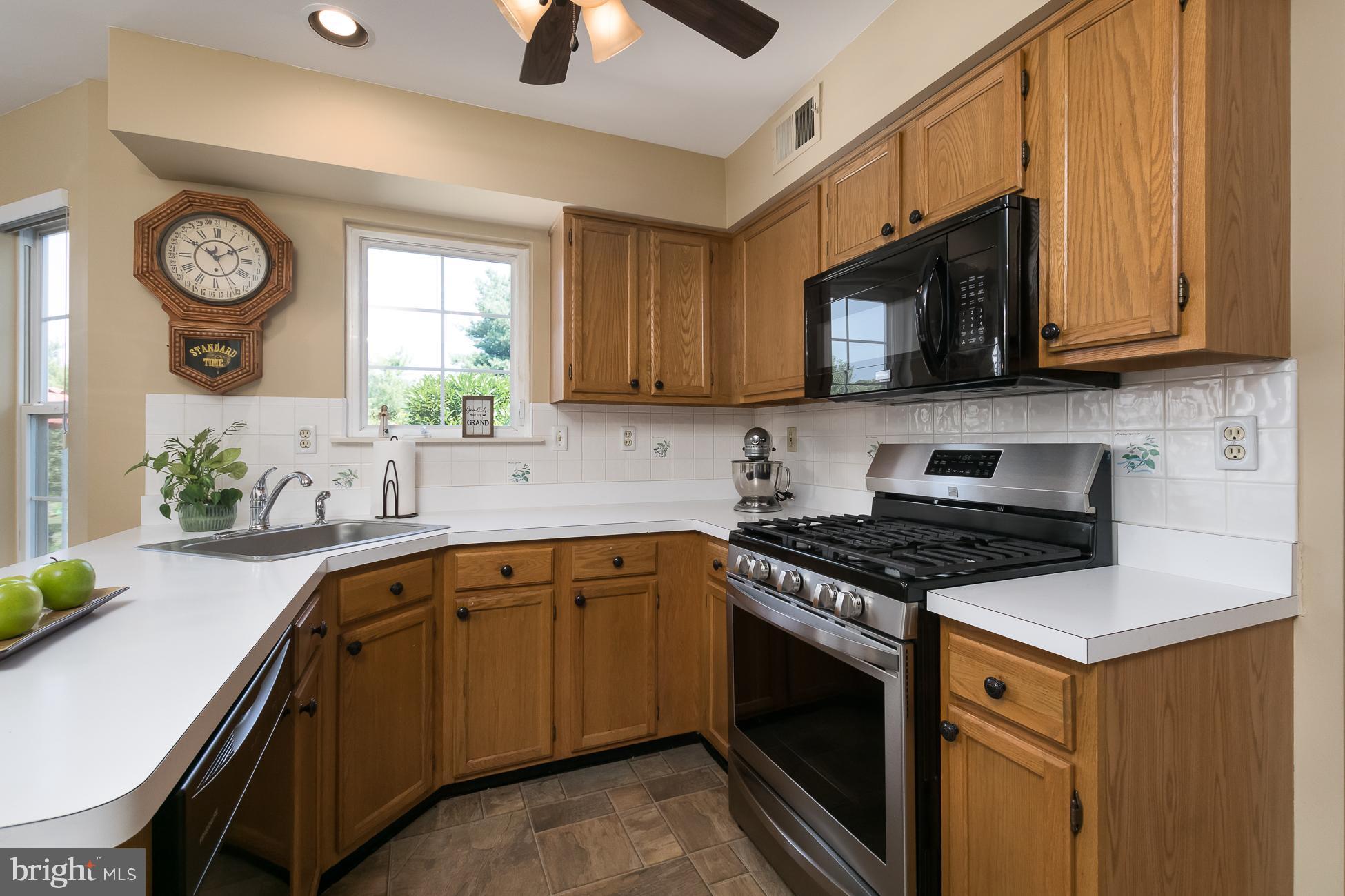 7 Pennfield Road Robbinsville, NJ 08691 - Photo 9 of 30 Gallery Image 9