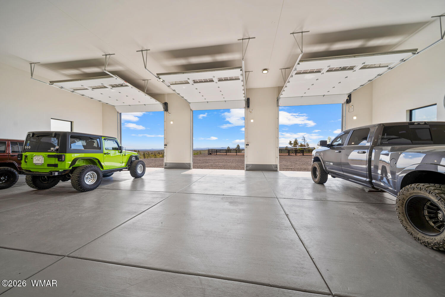 512 Fieldy Road Show Low, AZ 85901 - Photo 90 of 128 Inside Shop/RV Garage