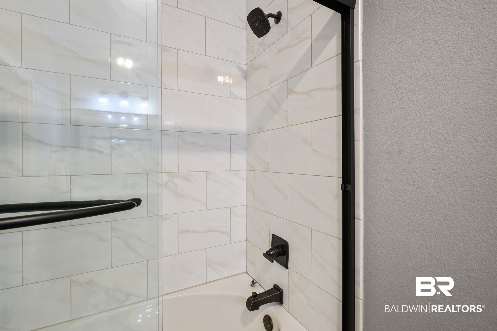 52579 Stockton Cemetery Road Stockton, AL 36507 - Photo 22 of 66 Full bath featuring shower / bath combination