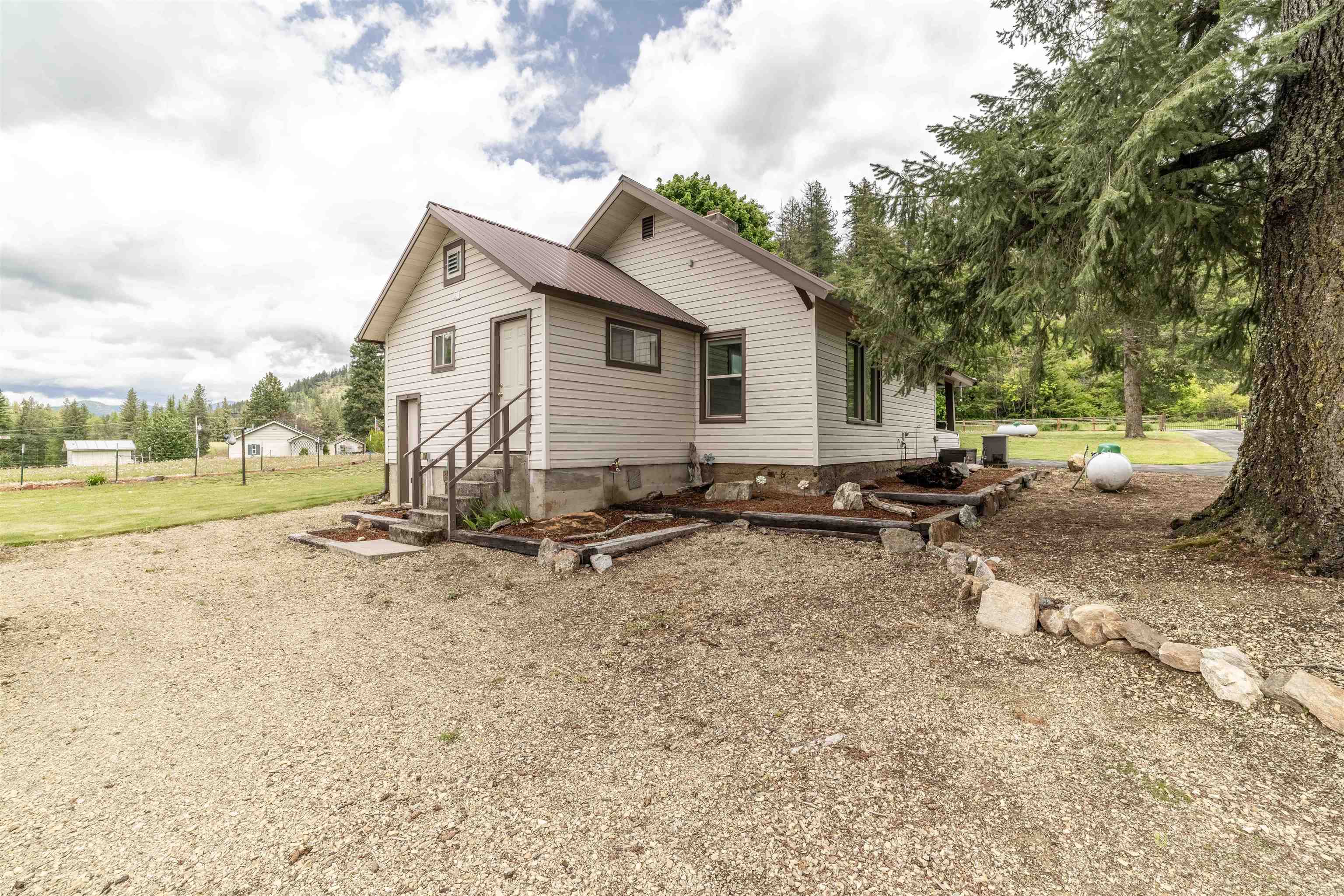 628 North Riley Crk Road Laclede, ID 83841 - Photo 21 of 42 Gallery Image 21