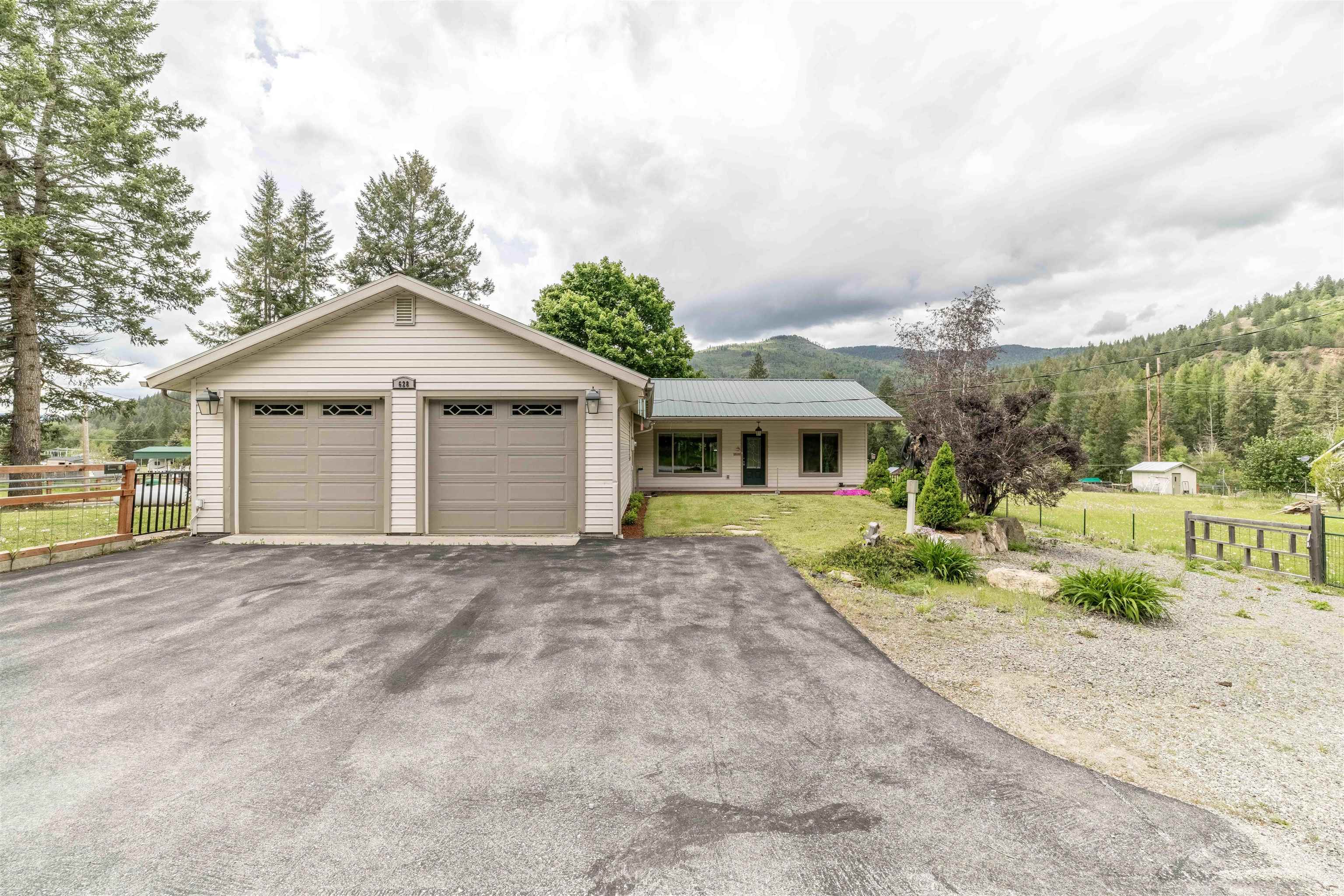 628 North Riley Crk Road Laclede, ID 83841 - Photo 3 of 42 Gallery Image 3