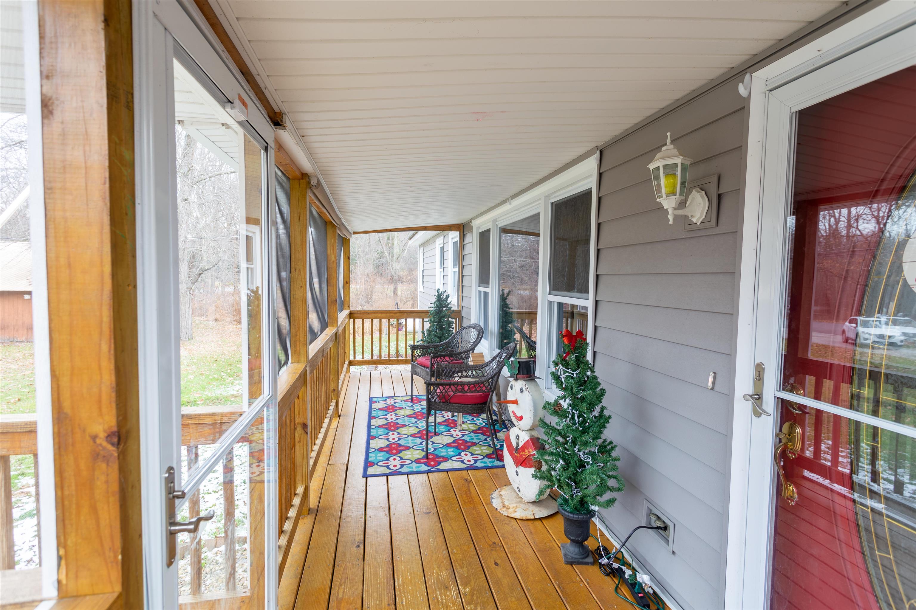 17 Mill Road Derry, NH 03038 - Photo 3 of 26
