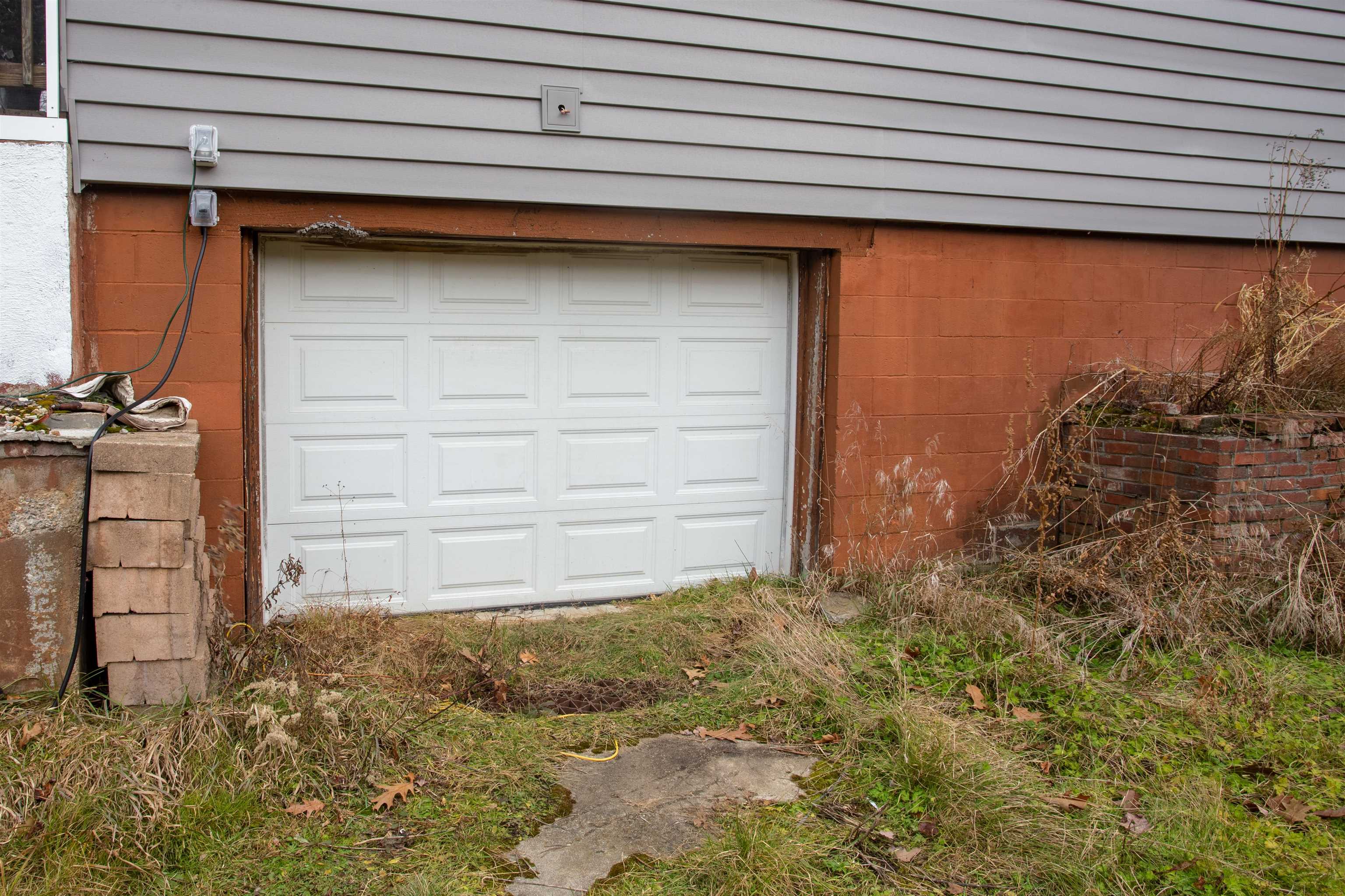 17 Mill Road Derry, NH 03038 - Photo 23 of 26