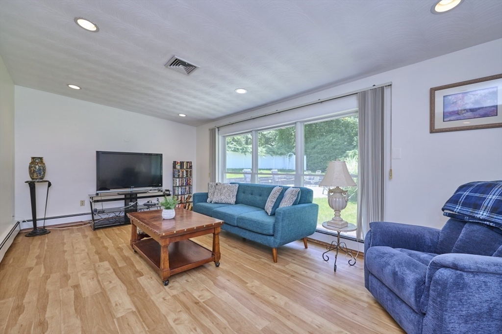 9 Sheffield Road Framingham, MA 01701 - Photo 2 of 28 Gallery Image 2