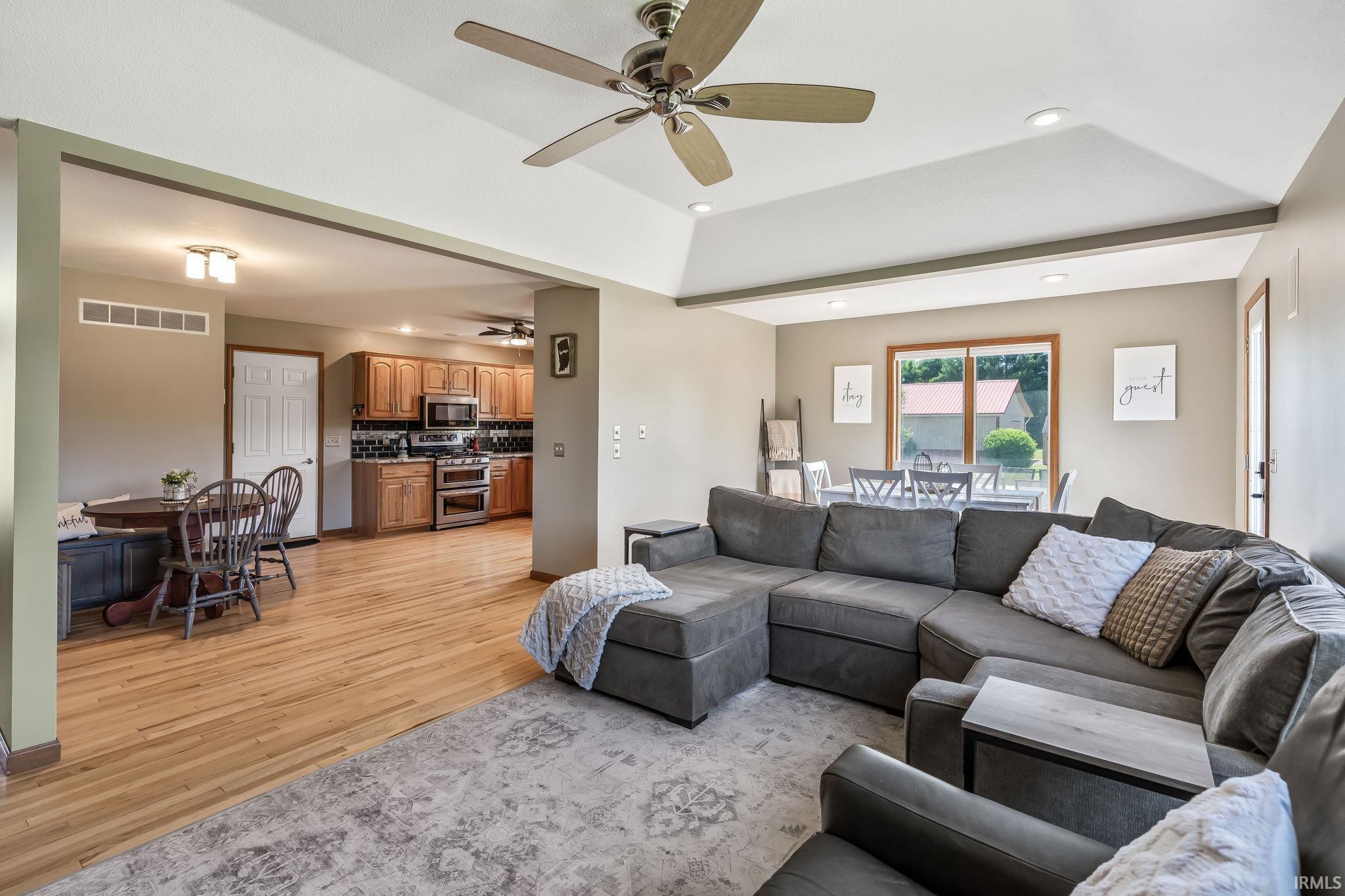 360 East 350th Road North Warsaw, IN 46582 - Photo 5 of 33