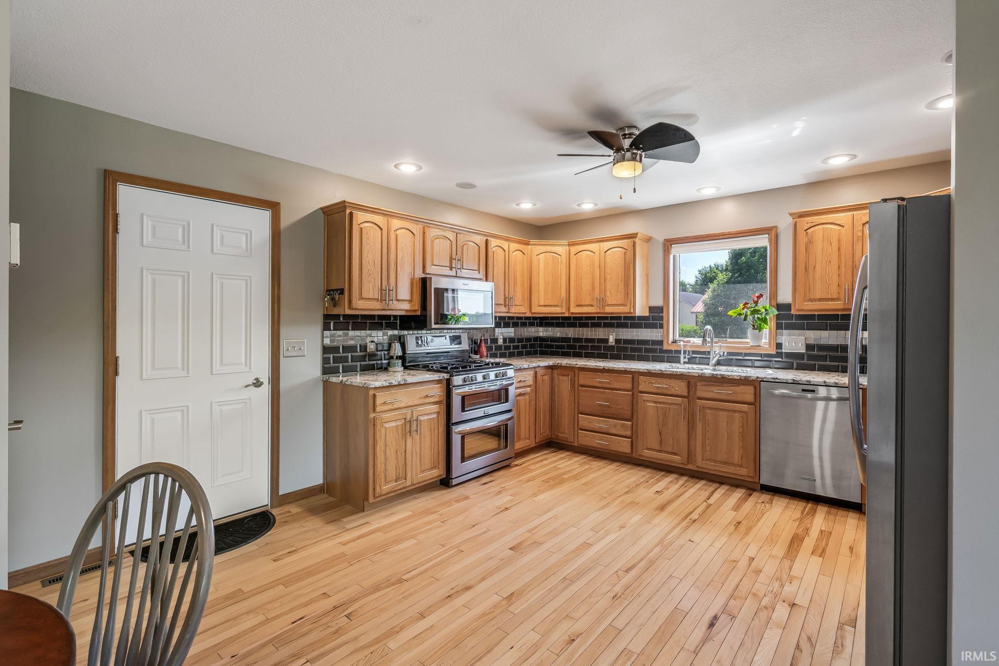 360 East 350th Road North Warsaw, IN 46582 - Photo 7 of 33