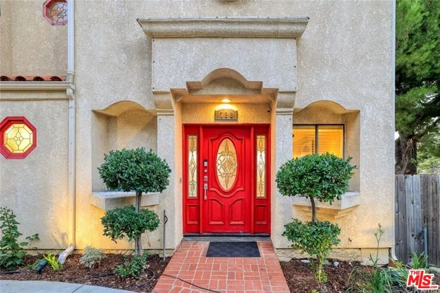 $7,200 | 728 Montecito Drive, Los Angeles, CA 90031