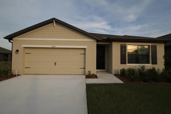 $2,250 | 1405 Mineral Lp Drive Northwest, Palm Bay, FL 32907