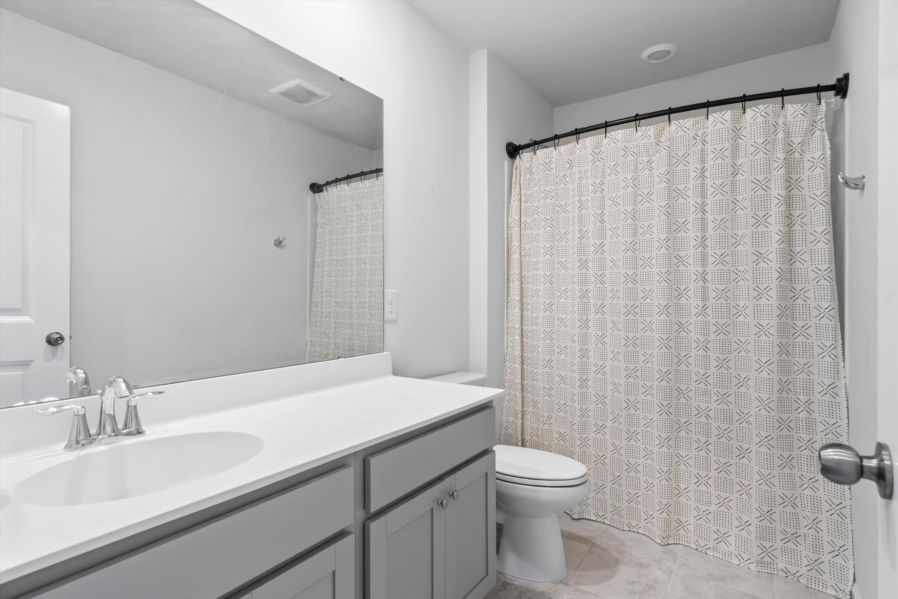 715 Squire Pope Road Summerville, SC 29486 - Photo 22 of 37 Guest Bath