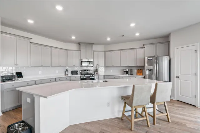 $440,000 | 715 Squire Pope Road, Summerville, SC 29486