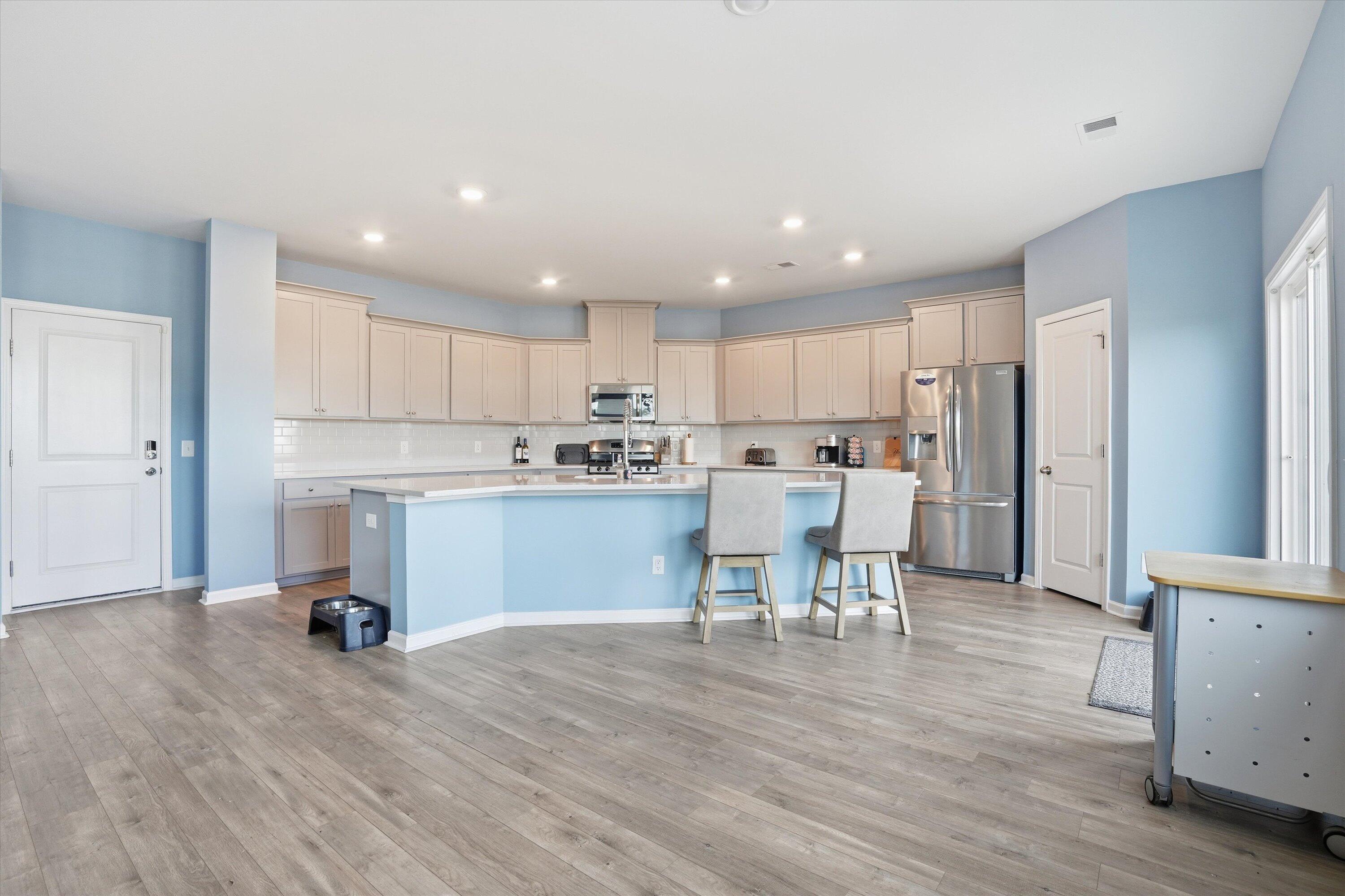 715 Squire Pope Road Summerville, SC 29486 - Photo 10 of 40 Kitchen