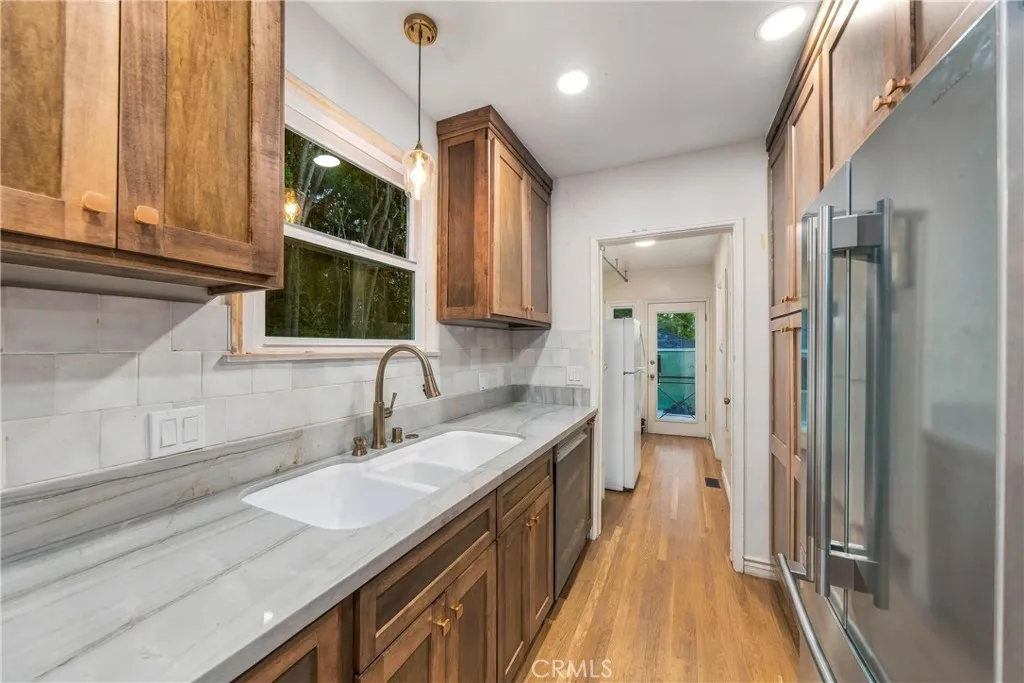 1770 Paloma Street Pasadena, CA 91104 - Photo 21 of 52 Gallery Image 21